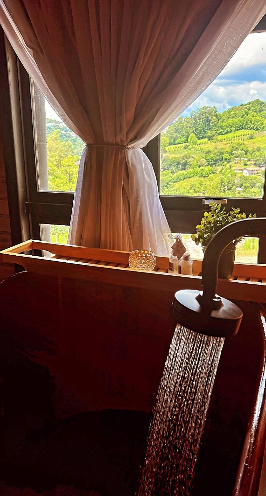 Capanna Del Vale - Um Refugio No Vale Dos Vinhedos Com Experiencia Exclusiva De Degustacao Na Vinicola Dom Candido Bento Gonçalves Exteriör bild