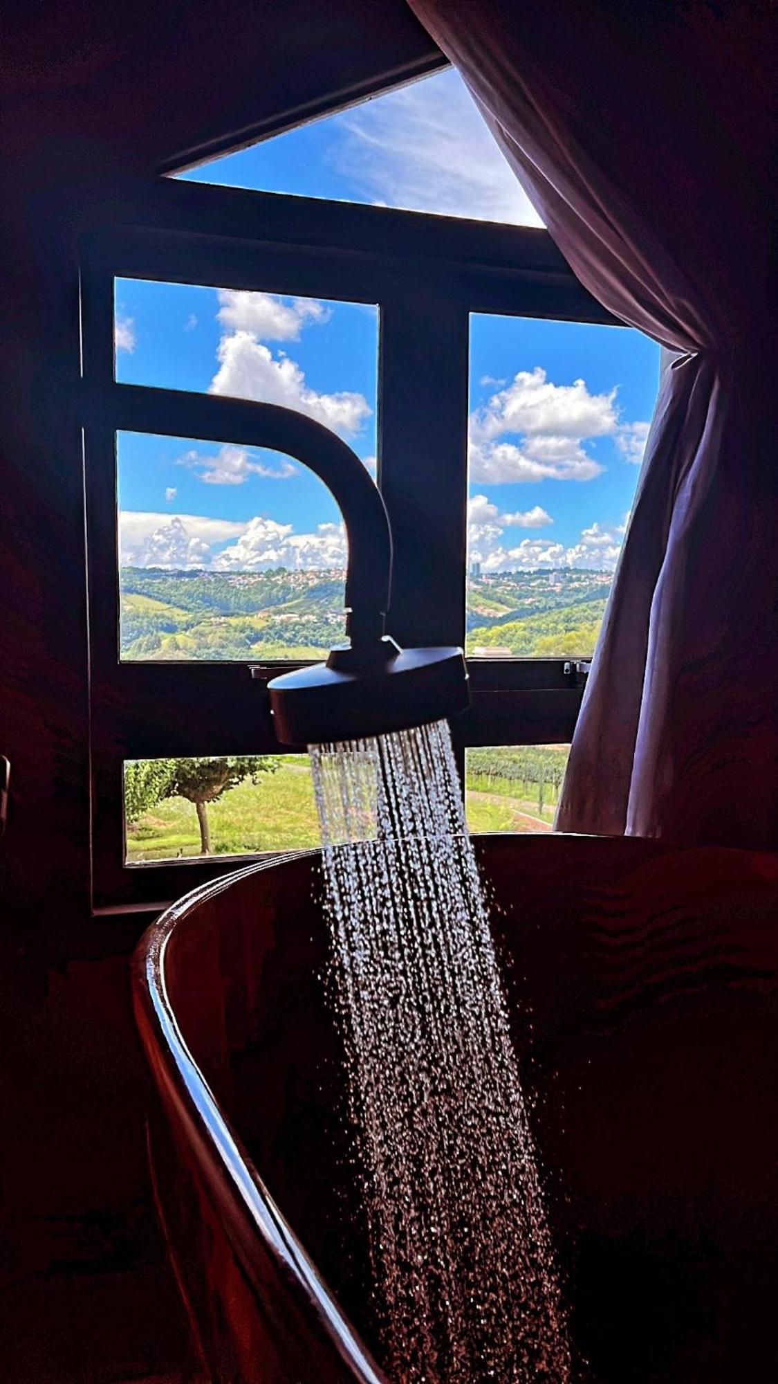 Capanna Del Vale - Um Refugio No Vale Dos Vinhedos Com Experiencia Exclusiva De Degustacao Na Vinicola Dom Candido Bento Gonçalves Rum bild